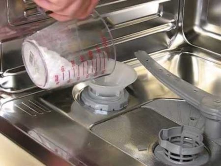 Соль для посудомоечной машины — обязательно ли добавлять