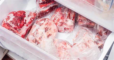 Сколько хранится мясо в морозилке летом в жару