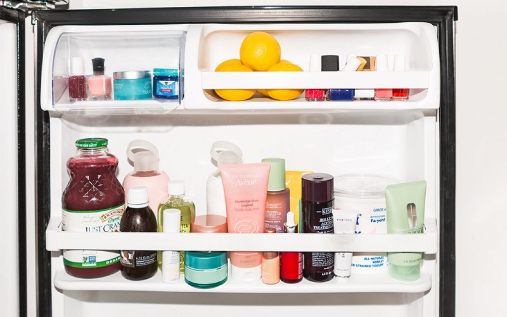 Хранение косметики в холодильнике в жару