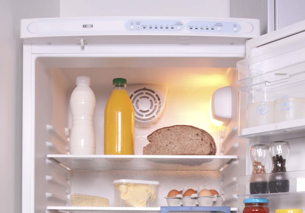 Почему нельзя хранить хлеб в холодильнике в домашних условиях